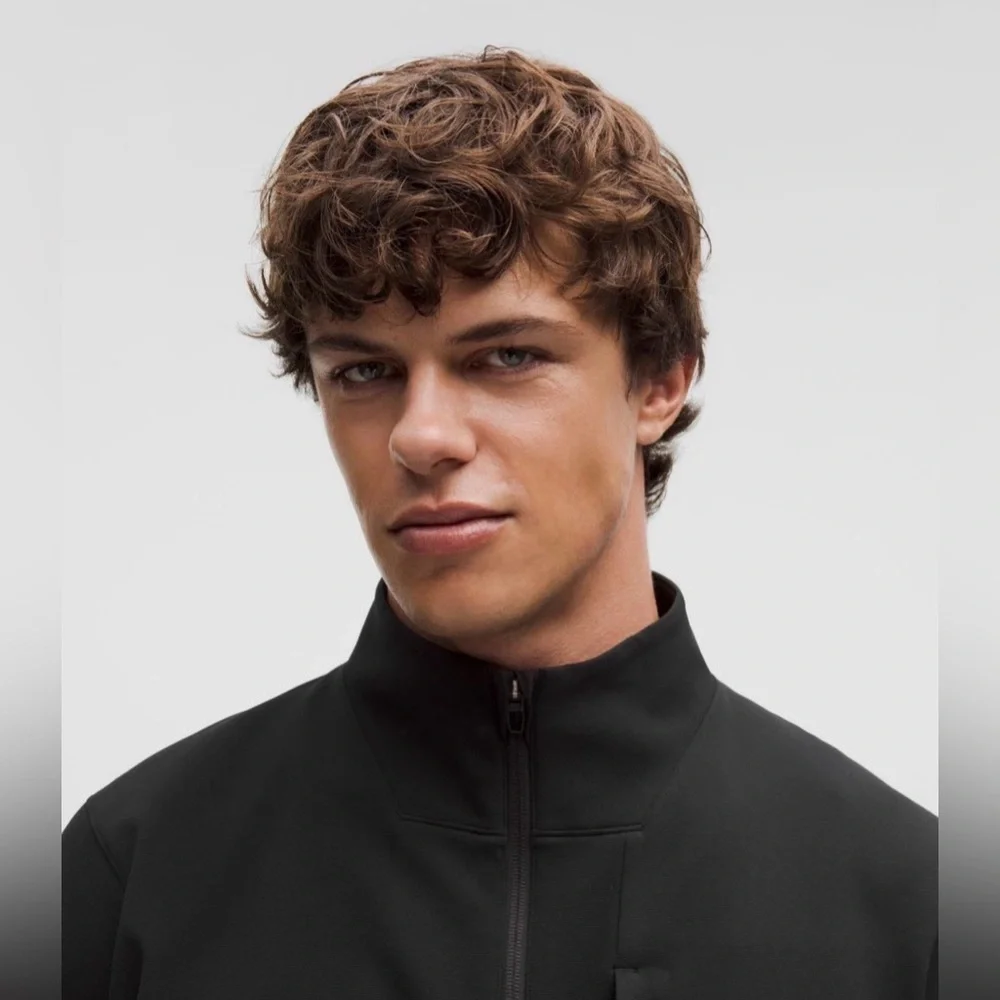 Lululemon Men’s “Sojourn” Jacket (L) *NEW FOR FALL/WINTER*